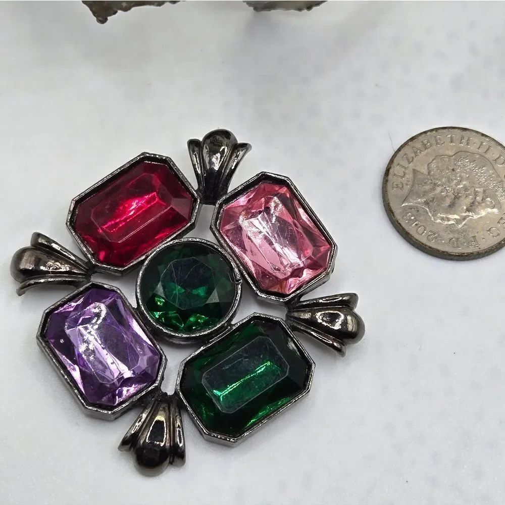"5/$40" Retro Multicolored Brooch Pin - Picture 2 of 6